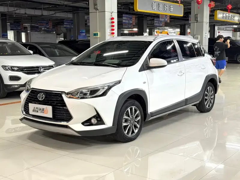 Toyota Yaris L, 2022