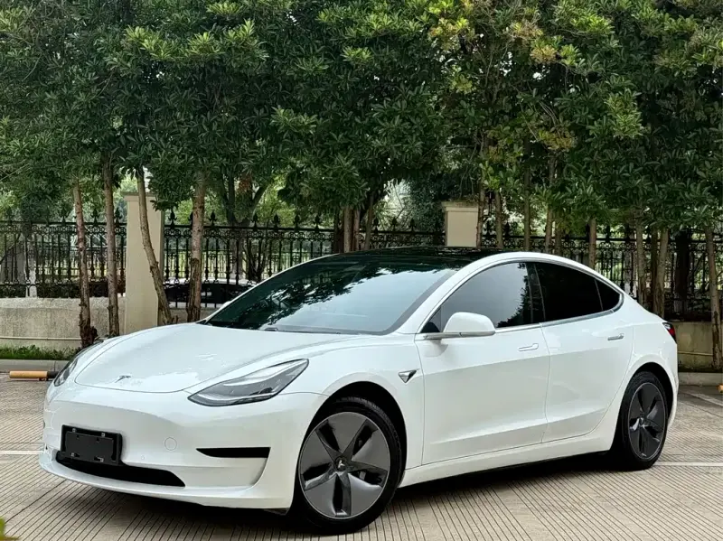 Tesla Model 3, 2019