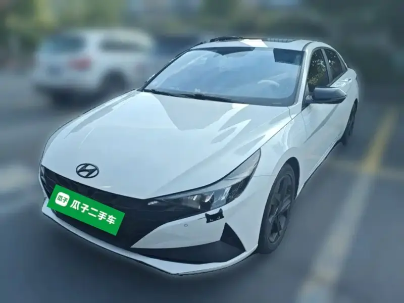 Hyundai Elantra, 2023