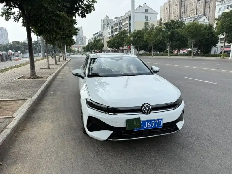 Volkswagen Sagitar, 2026