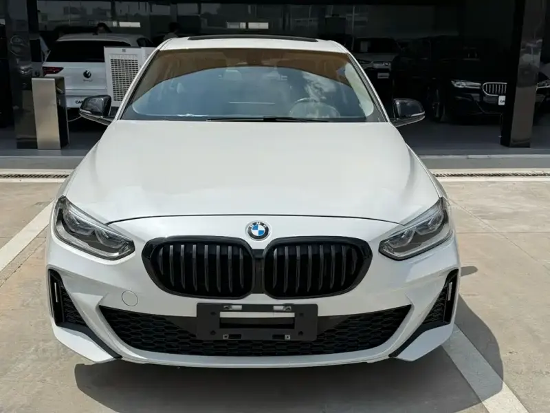 BMW 1 Series, 2021