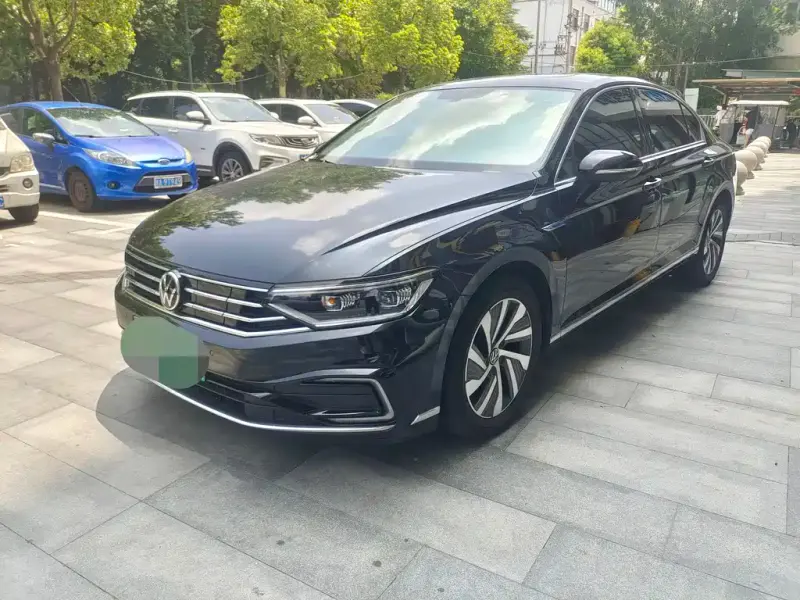 Volkswagen PHEV, 2022