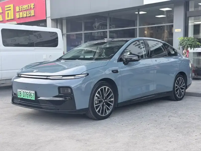 Leapmotor B01, 2025