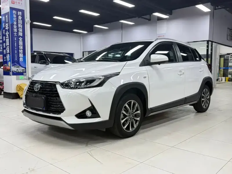 Toyota Yaris L, 2023