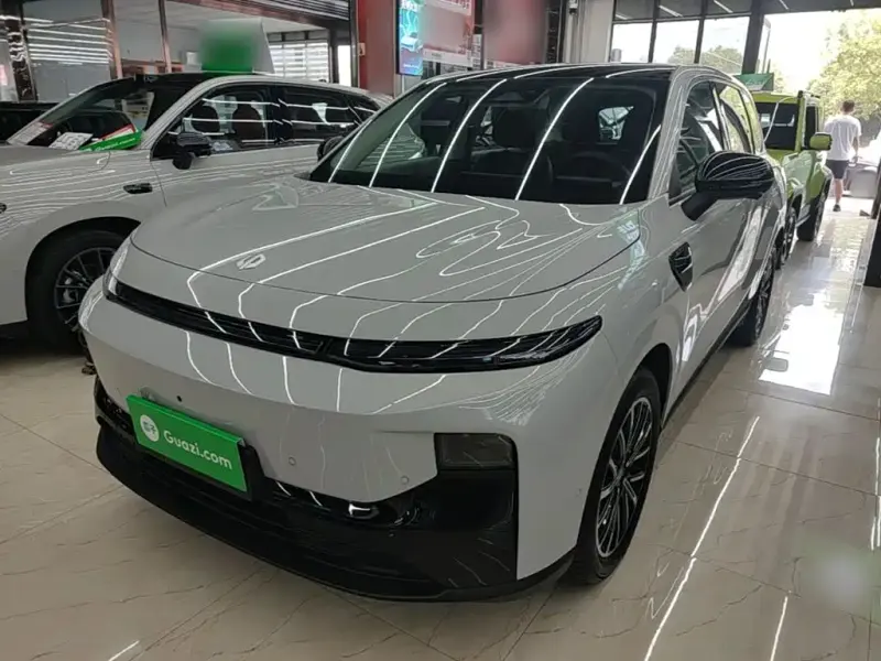 Leapmotor B10, 2025