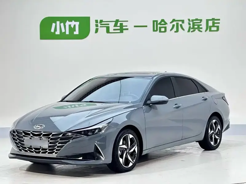 Hyundai Elantra, 2023