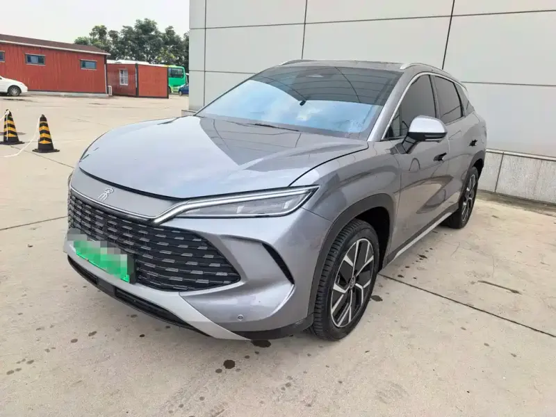 BYD L DM-i, 2024