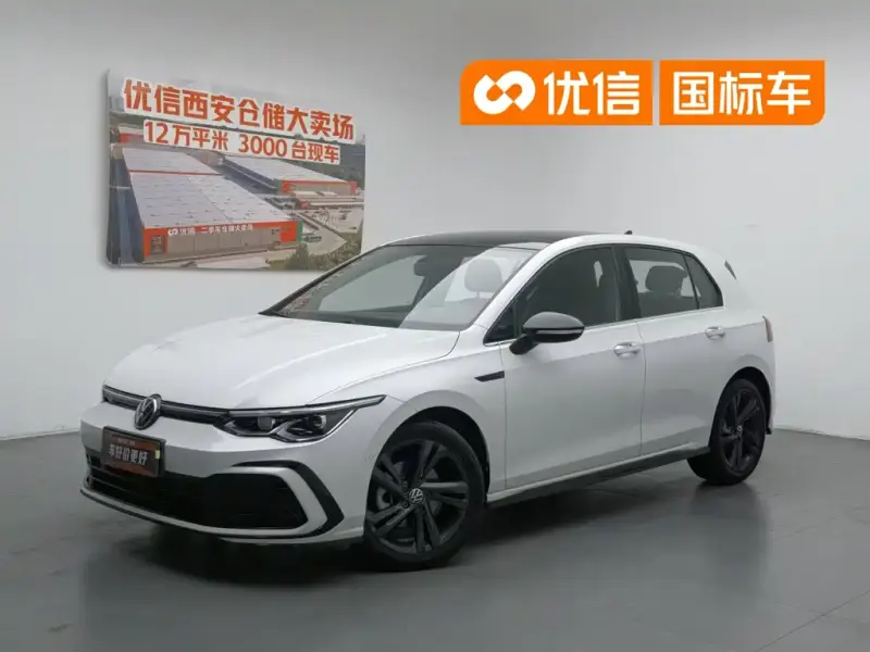 Volkswagen Golf, 2023
