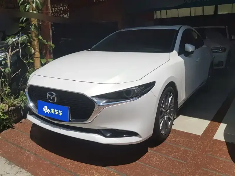 Mazda 3 Axela, 2025