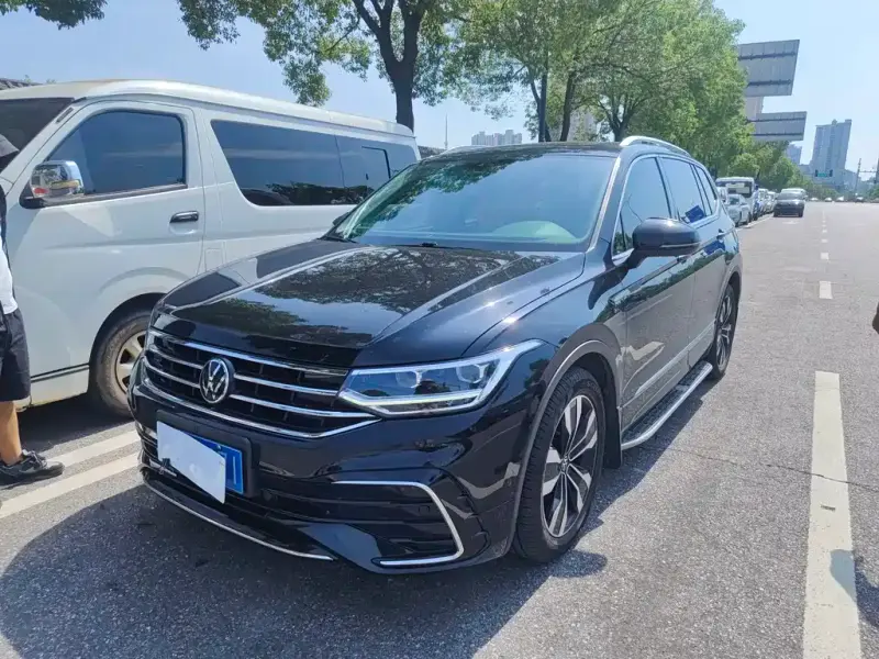 Volkswagen Tiguan L, 2021