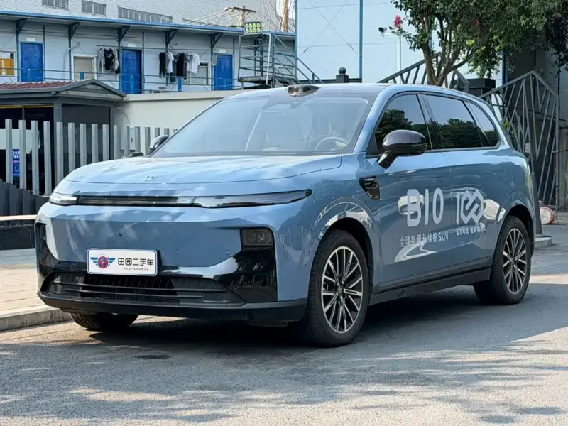 Leapmotor B10, 2025