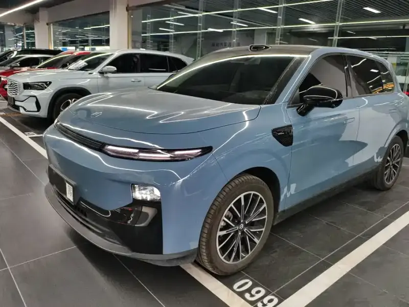 Leapmotor B10, 2025