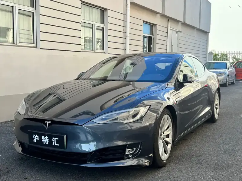 Tesla Model S, 2017