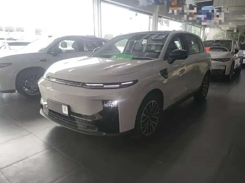 Leapmotor B10, 2025