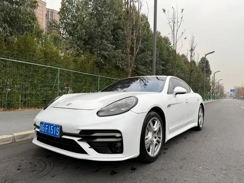 Porsche Panamera, 2013