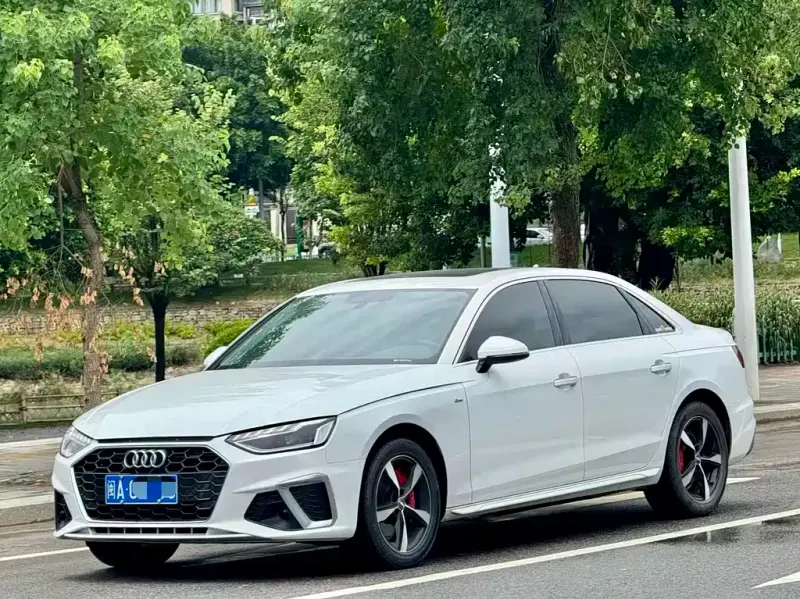 Audi A4L, 2021