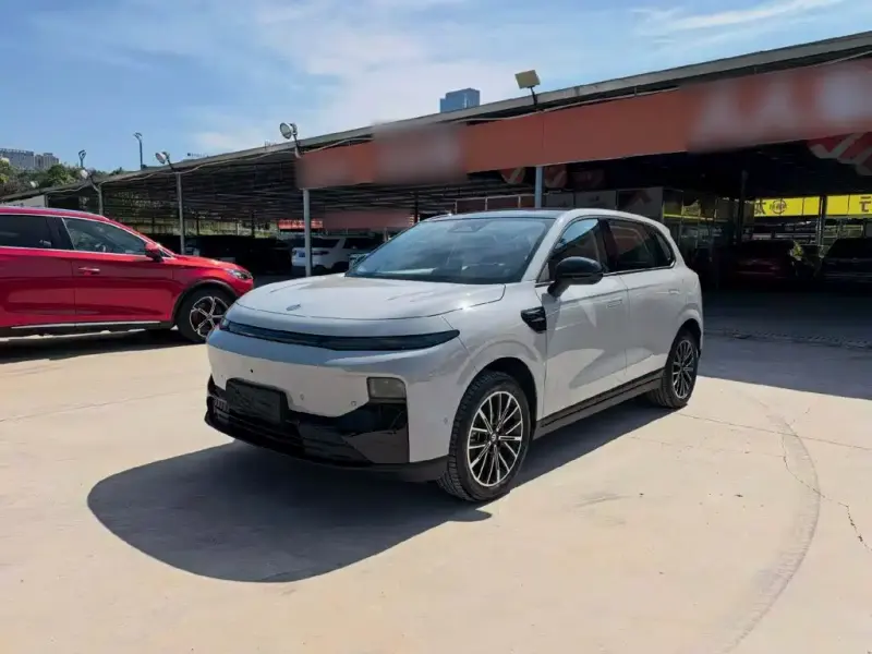 Leapmotor B10, 2025
