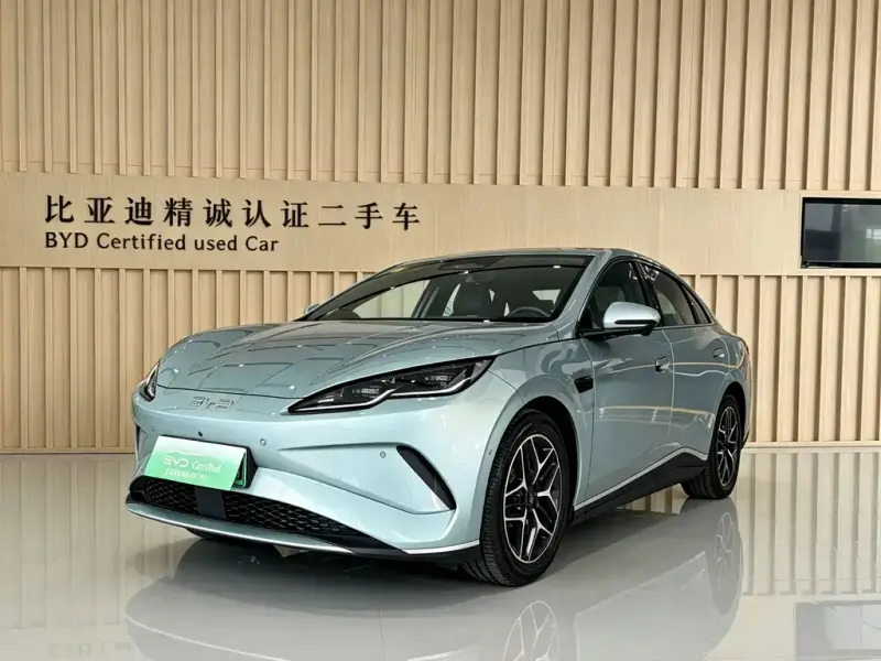 BYD 06, 2025