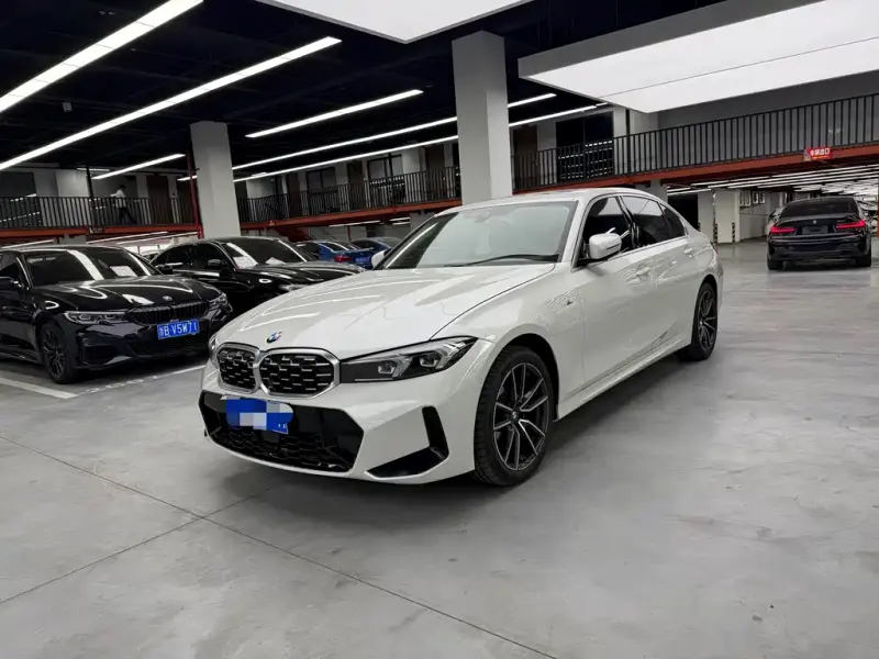 BMW 3 Series, 2023