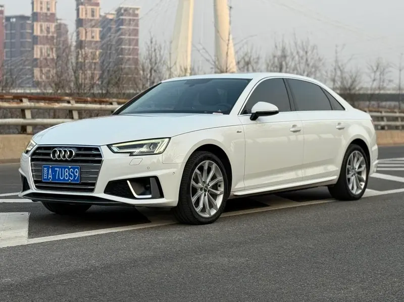 Audi A4L, 2019