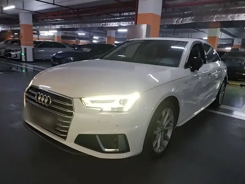 Audi A4L, 2019