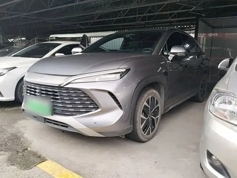 BYD L DM-i, 2025