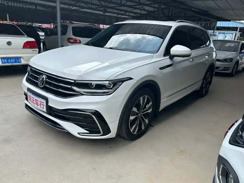 Volkswagen Tiguan L, 2022