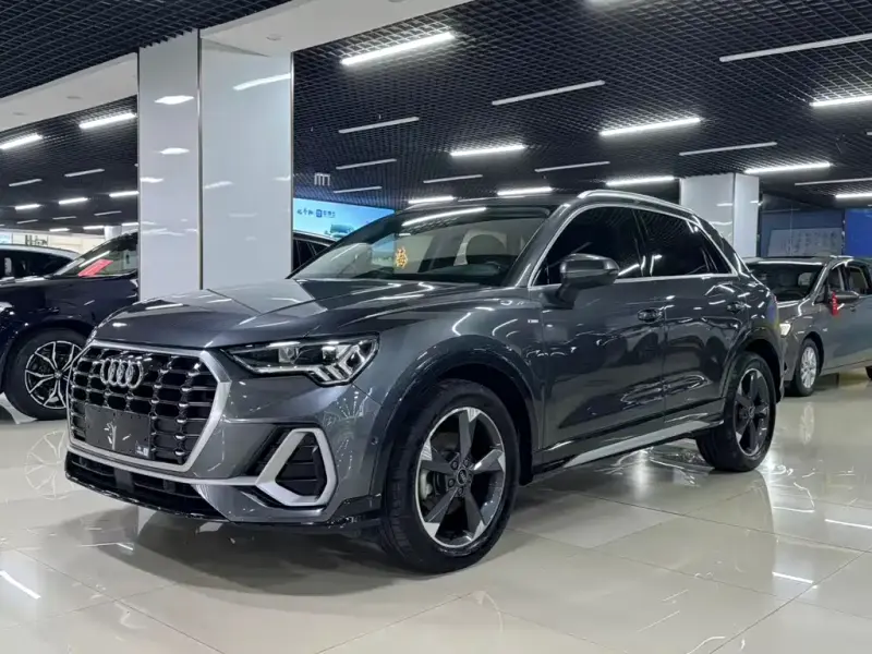 Audi Q3, 2021