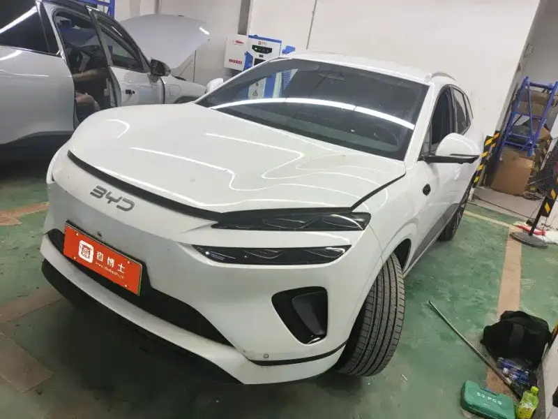 BYD 06, 2025