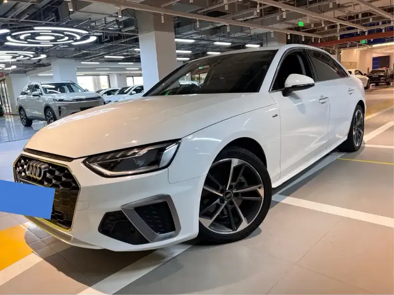 Audi A4L, 2022