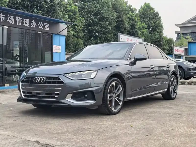 Audi A4L, 2021