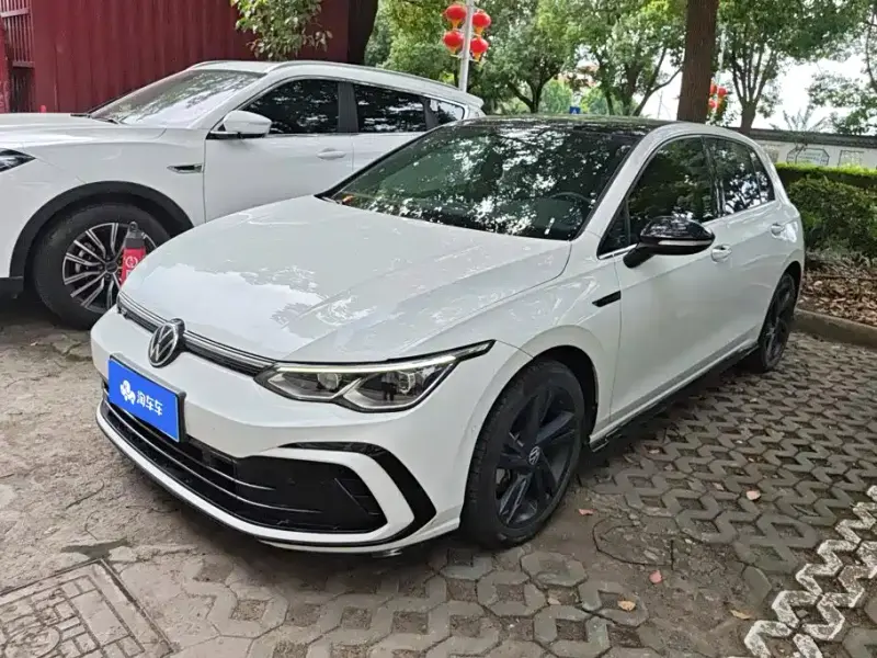 Volkswagen Golf, 2023