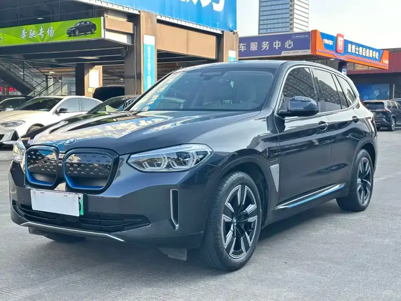 BMW iX3, 2021