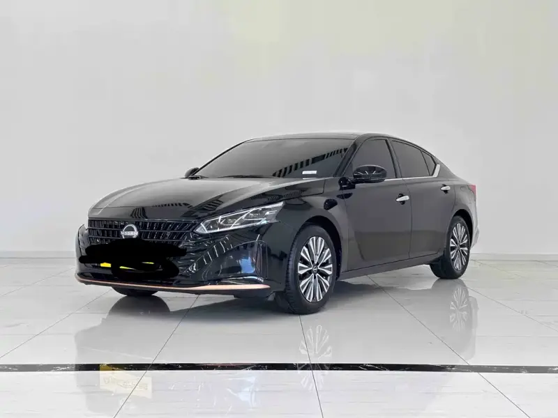 Nissan Teana, 2025