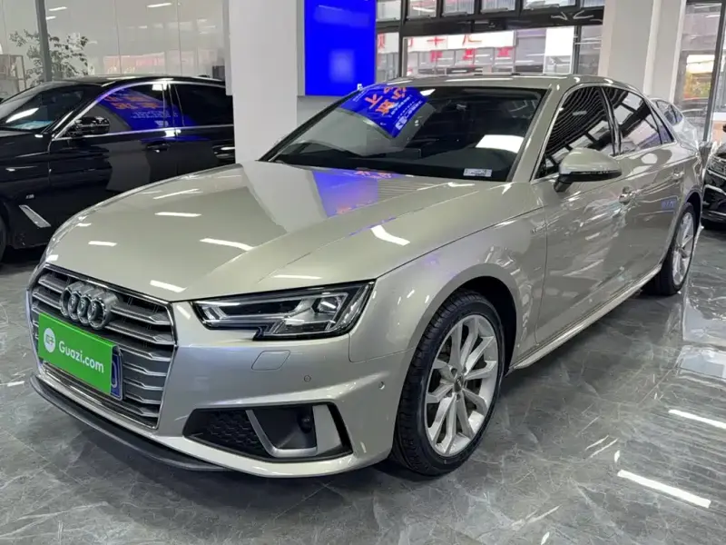 Audi A4L, 2019