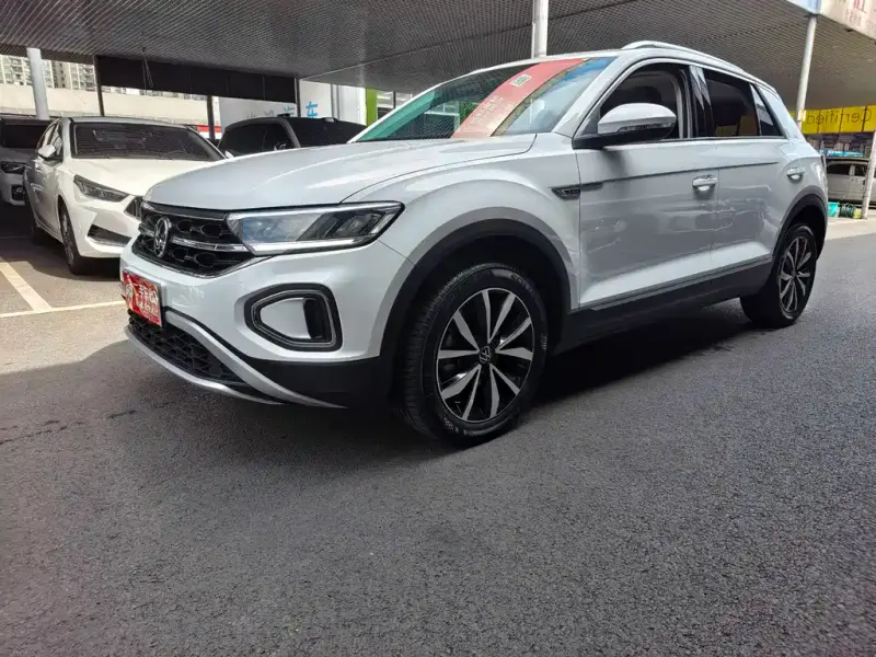 Volkswagen T-Roc, 2023
