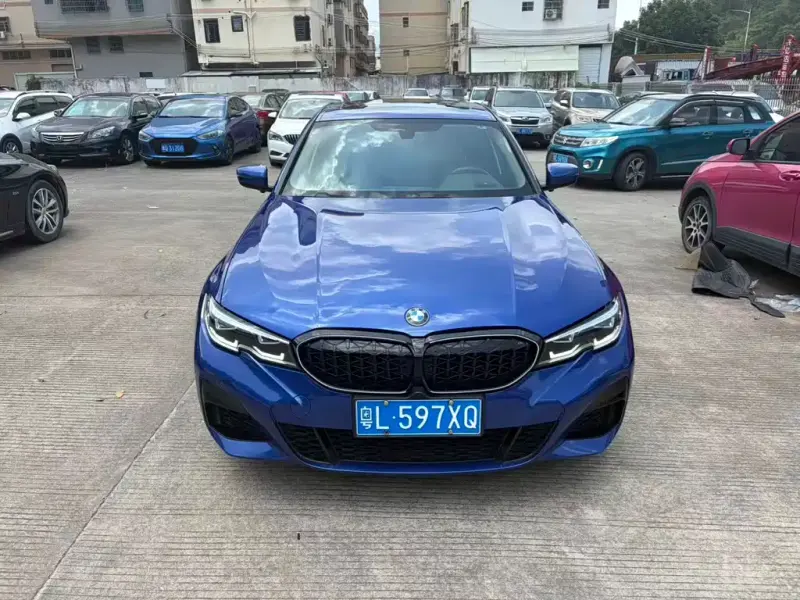 BMW 3 Series, 2022