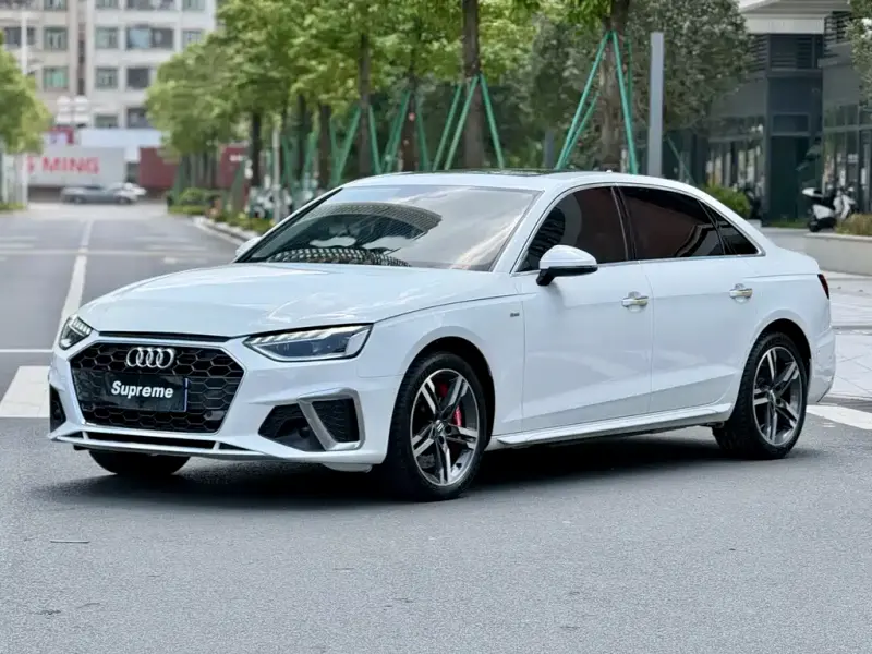 Audi A4L, 2021