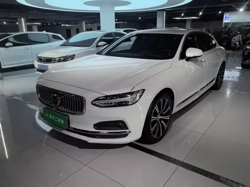Volvo S90, 2022