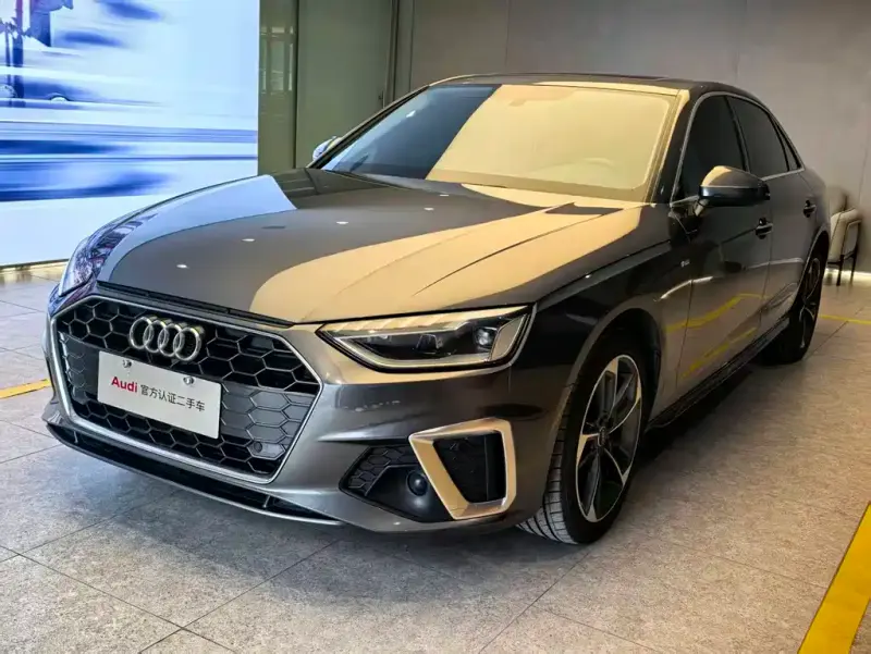 Audi A4L, 2022