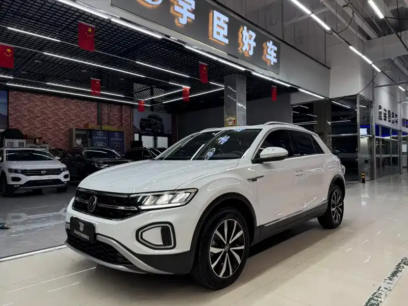 Volkswagen T-Roc, 2023