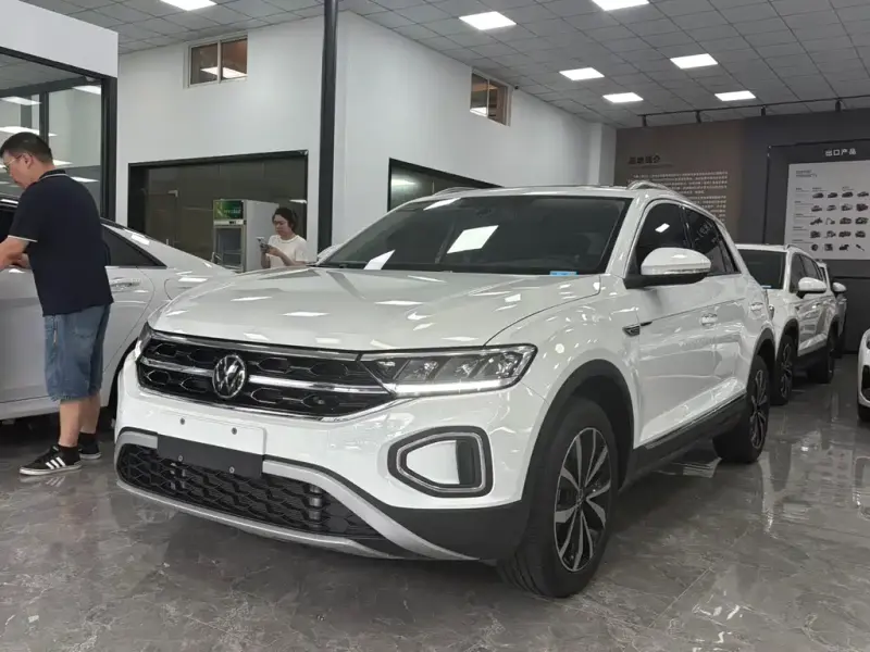 Volkswagen T-Roc, 2023