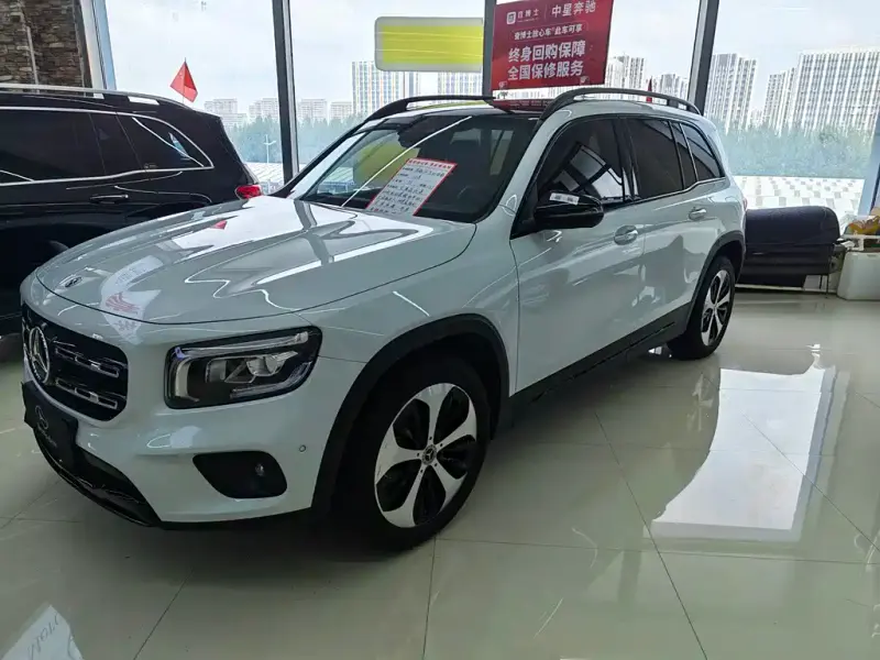 Mercedes-Benz GLB, 2020