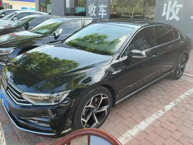 Volkswagen Magotan, 2025