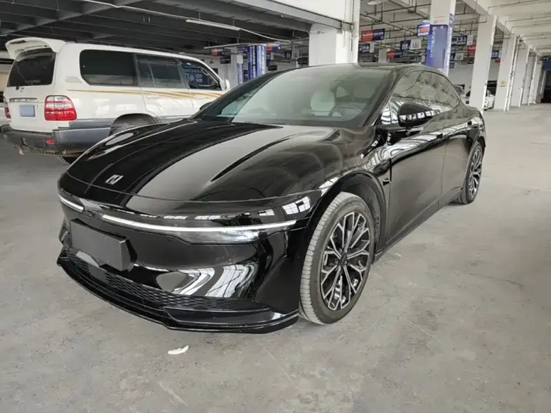 Zeekr 007, 2024