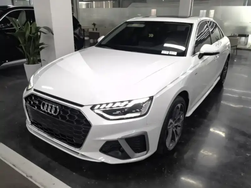 Audi A4L, 2021