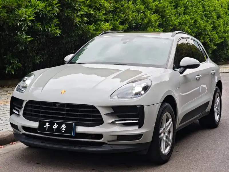 Porsche Macan, 2021