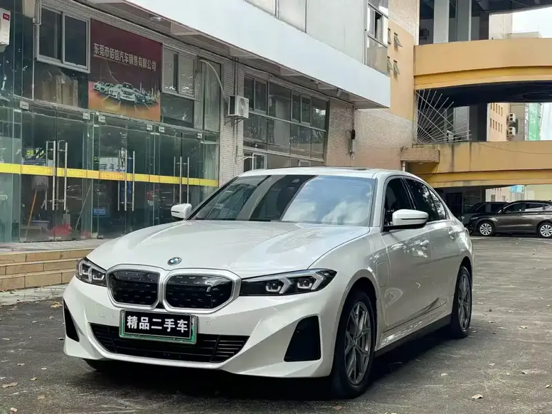 BMW i3, 2025