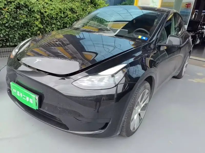 Tesla Model Y, 2022