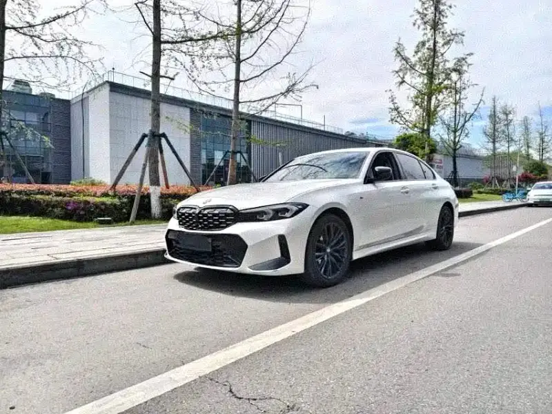 BMW 3 Series, 2024